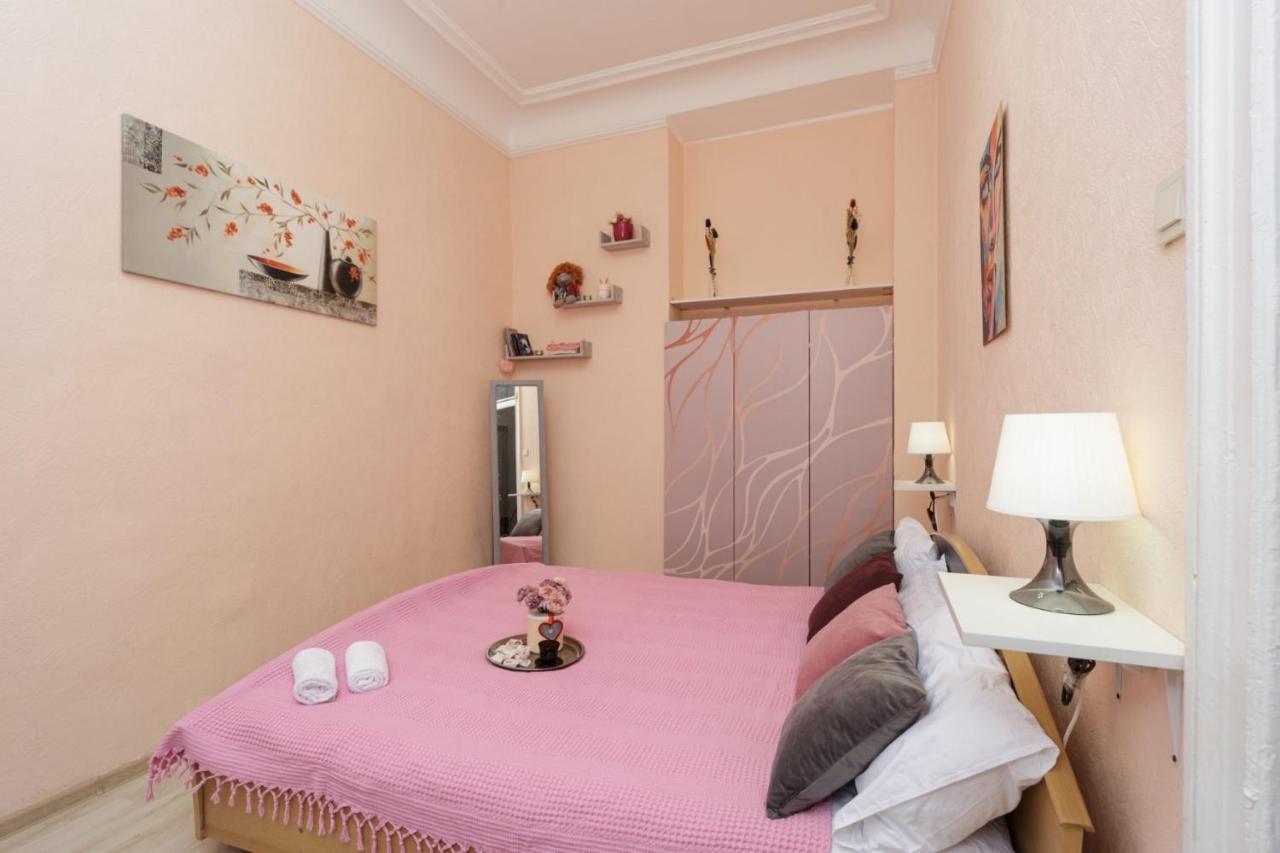 Comfortable Apartment In The Very Center Of Odessza Kültér fotó